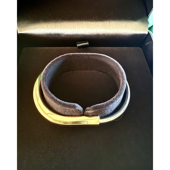 Tiffany co 18k Gold Lock Bangle Hinge Bracelet WIDE Version Pristine Fits Up 6.5 - Picture 8 of 9